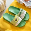 Sandalias de Verano Frutales de Colores 2026 Nuevo Modelo para Mujer Verano Exterior Baño Antideslizantes Sandalias de Pareja para Hombre
