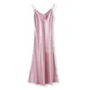 Vestido de Tirantes Rosa Estilo Francés con Rosa Tridimensional de Acetato, Modelo Nuevo con un Aire de Socialité, Vestido Largo Ajustado al Cuerpo M3059