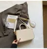 Bolso Pequeño Cuadrado Retro Chic para Mujer 2026 Modelo Nuevo Bolso de Mano Bolso Cruzado con un Toque de Lujo Bolso de Hombro Versátil Bolso de Moda para el Trabajo