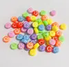 Acrílico Colorido Rosto Sorridente Plano Redondo Furo Reto Contas Soltas Artesanal DIY Pulseira Criativa Corrente de Celular Acessórios de Miçangas Material