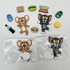 Accesorios de Plástico Blando Serie Tom y Jerry Zapatos con Agujeros para Manualidades Funda para Teléfono Móvil Taza de Agua Parche Decorativo Hecho a Mano para Refrigerador