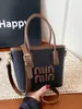Bolsa de Mano con Diseño de Letra de Nicho de Comercio Exterior para Mujer 2026 Nueva Versátil de Alta Gama Bolso de Hombro Bolso Cruzado Casual