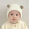Nuevo Gorro Lindo para Bebé de Otoño e Invierno Estilo Coreano Cálido y a Prueba de Frío Gorro con Protección para las Orejas Suave para Bebé Doble Bola Suave y Ceroso Gorro de Oso
