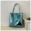 Bolso de Hombro Brillante de Color Sólido, Estilo Nuevo, Simple, Gran Capacidad, con un Acabado Único de Laca Suave de PU para el Viaje Diario