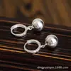 Hebilla Tremella S990 Estilo Japonés y Coreano para Mujer Hebilla de Oreja Corta Redonda Simple de Perla Ligera Personalidad Bola de Plata Pequeña Joyería para Oreja Venta al por Mayor