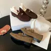 Cuero Genuino Moneda de Oro Zapatos Pequeños de Cuero para Mujer Plisados Retro Tacón Grueso Zapatos de Una Sola Pieza Estilo Británico Mocasines Versátiles Slip-on Zapatos Perezosos