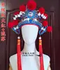 Tema de Vestuario para Fotografía Estilo Chino: Florcita, Sombrero de Ópera de Pekín, Tambores, Li Zi, Mulan, Sombrero de Mu Guiying