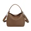 Bolsa de Mano tipo Almohada con Patrón de Lichi Vintage para Mujer Verano 2025 Nicho Casual Versátil Bolso de Hombro Cruzado de Alta Gama