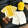 Polo Versátil Color Bloque Dopamina para Niños Verano 2026 Nuevo Amarillo Tejido Manga Corta Pantalones Cortos Casuales para Niños