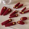 Pinza para el pelo de peluche con forma de corazón rojo de Año Nuevo, Pinza lateral de alta gama y exquisita para flequillo, Accesorio para el pelo de Año Nuevo, Pasador para mujer