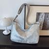 Popular Bolso Tote de Nylon para Mujer de Este Año 2025 Nuevo Color Sólido Gran Capacidad Casual Ropa de Trabajo Bolso Cruzado de un Solo Hombro para Mujer