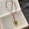 Cadena Larga de Suéter con Perlas Estilo Maillard, Lujo Ligero, Gama Alta, Elegante, Accesorios de Collar de Hojas de Alta Calidad para Mujeres