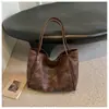 Bolso de Gran Capacidad para Mujer Otoño Retro 2025 Nuevo Versátil Simple Bolso de Hombro Casual para Viajes Diarios Bolso Tote Bolso de Mujer