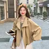 Chaqueta Corta Impermeable Khaki para Mujer Petite Otoño Nuevo Estilo Coreano de Gama Alta Casual Versátil Chaqueta con Cuello Alto