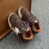 Zapatos de Lona con Estrellas para Niños 2026 Otoño Nuevos Transpirables Versátiles Suela Suave Ligeros Antideslizantes Unisex Casual Zapatos Deportivos