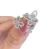 Anillo Gejia de Lujo Ligero Edición Alta Mariposa Fantasma Hueca Abierto Totalmente Diamantado Chapado CNC Oro Grueso de 18K Anillo de Alta Gama