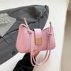Bolso Primavera 2025 Nuevo Bolso de Hombro Tendencia de Moda Bolso Negro Nicho Bolso de Axila Cadena de Moda Bolso Cruzado
