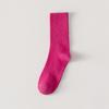 Calcetines de Algodón de Color Sólido hasta Media Pantorrilla Otoño e Invierno Venta al por Mayor Algodón Peinado Calcetines de Rizo para Mujer Medias de Algodón con Rayas de Caramelo