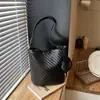 Bolso Bandolera Tipo Cubo para Mujer 2026 Nuevo Estilo de Moda Verano Gama Alta Retro Versátil Bolso de Hombro Único para Debajo del Brazo Bolso para Viajes