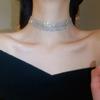 Moda Hueco Diamante Geométrico Collar Pulsera Lujo Ligero Alta Gama Joyería Exagerada Europea y Americana Joyería Nicho Traje Mujeres