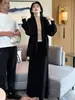 Moda Femenina Otoño e Invierno 2025 Nuevo Estilo Coreano Elegante Chaqueta Cardigan Negra Falda Adelgazante Traje de Dos Piezas