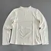 Camiseta outono nova feminina, gola redonda, manga longa, estilo casual, com gola com acabamento, top versátil e que afina, para usar como base.