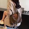 Mochila Xadrez Casual Estilo College Transfronteiriça para Mulheres Outono e Inverno 2026 Nova Bolsa Tote de Ombro Único Estilo College