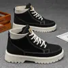 Sapatos Masculinos de Outono Novos Botas Martin de Cano Alto Tendência Masculina Versátil Sola Grossa Antiderrapante Esportivo Casual Botas Curtas Sapatos de Trabalho
