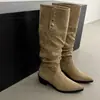 2026 Diseño Otoño/Invierno Velour Piel Suave Punta Fina Tacón Grueso Caña con Remaches Hasta la Rodilla Tacón Medio Botas Largas Mujer
