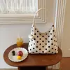 Bolso bandolera único de lunares para mujer, nuevo y versátil bolso tote casual para el verano 2026