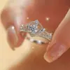 Anillo Corona de Princesa Fugitiva, Diseño Abierto Ajustable, Diamantes Brillantes, Sensación de Alta Gama, Accesorios para Fotos de Cumpleaños de Niñas