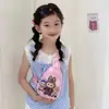 Mochilas al por mayor, modernas y lindas para clases medias y grandes, para niños y niñas, bolsos cruzados, monederos, riñoneras de dibujos animados para jardín de niños Labubu