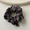 Elástico de Cabelo Retrô Coreano com Estampa Xadrez Floral para Mulheres, Prendedor de Cabelo Artístico e de Alta Qualidade, Elástico de Cabelo Sem Costura e Durável Acessórios de Cabelo