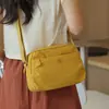 Bolso Pequeño Cuadrado de Nylon a la Moda Nuevo Ligero Casual Bolso de Hombro para Viajes y Uso Diario Bolso Pequeño Color Sólido Versátil Bolso Cruzado