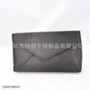 Bolsa Feminina Cetim com Tampa Flip-Top, Necessaire Envelope Cetim, Necessaire Cetim, Bolsa Envelope com Fecho Magnético