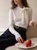 Camisa de Base Manga Longa com Gola Alta e Laço Cor Sólida para Mulheres no Outono Estilo Coreano Preguiçoso Slim Fit Roupa de Baixo Versátil