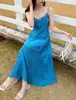 Vestido de Suspensório Primavera e Verão 2026 Novo Vestido Azul com Bordas Franzidas, Vestido de Férias Estilo Francês
