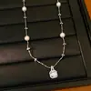 Colar de Pérola Quadrada e Redonda com Zircônia, Corrente Clavicular de Luxo Leve e Nicho, Estilo de Alto Padrão, Temperamento Único, Acessório de Pescoço Versátil Venda por Atacado