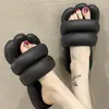 Zapatillas Blandas de Suela Gruesa Tallas Grandes para Mujer, Venta Caliente Transfronteriza, Nuevo Estilo de Verano, Modernas para Usar al Aire Libre, Zapatillas Antideslizantes para el Hogar de Pareja