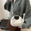 Bolso Satchel de Moda Retro Forma de Media Luna para Mujer Invierno 2024 Nuevo Patrón Tejido Versátil Bolso de Hombro Lujo Accesible Casual Bolso Cruzado
