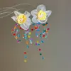 Pendientes de borla de flor de cuentas de color dopamina para primavera, sensación de lujo ligero y alta gama, pendientes atmosféricos estilo vacacional para mujer