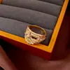 Anel de Flor de Zircônia, Estilo Francês de Alto Padrão de Nicho, Anel Minimalista da Moda para o Dedo Indicador, Luxo Leve, Acessório de Mão da Moda e Versátil para Mulheres
