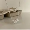 Collar Copo de Nieve de Flor para Mujer, Simple y Elegante a la Moda, Versátil Diseño Nicho Cadena Clavícula Estilo Ins Collar Dulce y Cool