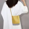 2026 Verão Nova Bolsa Pequena Feminina Bolsa de Ombro Transversal Feminina Bolsa de Balde Tecida Fashion para o Dia a Dia