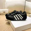 Zapatillas de entrenamiento retro alemanas de cuero genuino en stock, con aumento de altura de 6 cm para mujer, novedad otoño 2026, deportivas casual versátiles, zapatos Forrest Gump