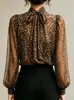 2026 Europeo y Americano transfronterizo Amazon tk comercio exterior superventas para mujer elegante cuello en V estampado de leopardo sexy blusa top
