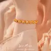 Pulsera de corazón cepillado con circonita chapada en oro real de 24 quilates, pulsera de nicho de lujo ligero de alta gama, joyería exquisita y elegante para mujer