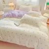 Juego de ropa de cama de tres piezas Regalo sábana de algodón lavado funda nórdica sábana juego de cuatro piezas Fabricante de Dropshipping al por mayor