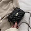 Bolso Pequeño de Moda 2025 Nueva Moda Popular Estilo Coreano Versátil Hombro Cruzado Ins Moda Bolso de Cadena Acolchado