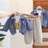 Traje Casual para Niños Ropa de Primavera 2024 Nuevo Traje de Tres Piezas de Mezclilla con Dibujos Animados para Bebés Primavera y Otoño Mono Venta al por Mayor
